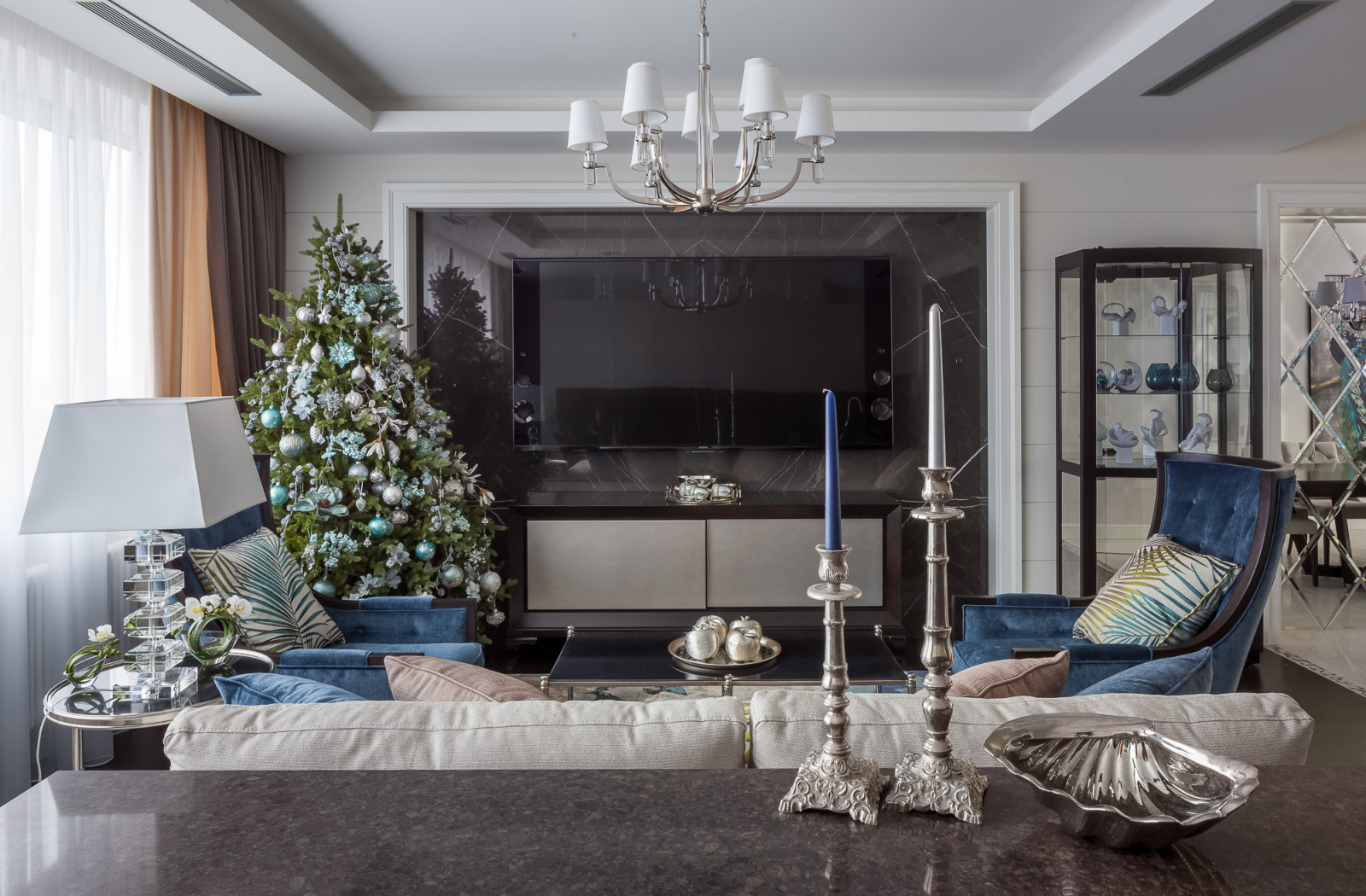 Квартира в жилом комплексе Дирижабль 150 м.кв.