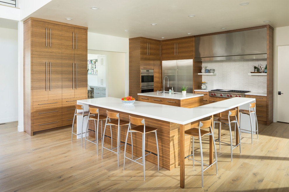 This is an example of an expansive contemporary kitchen in Salt Lake City.