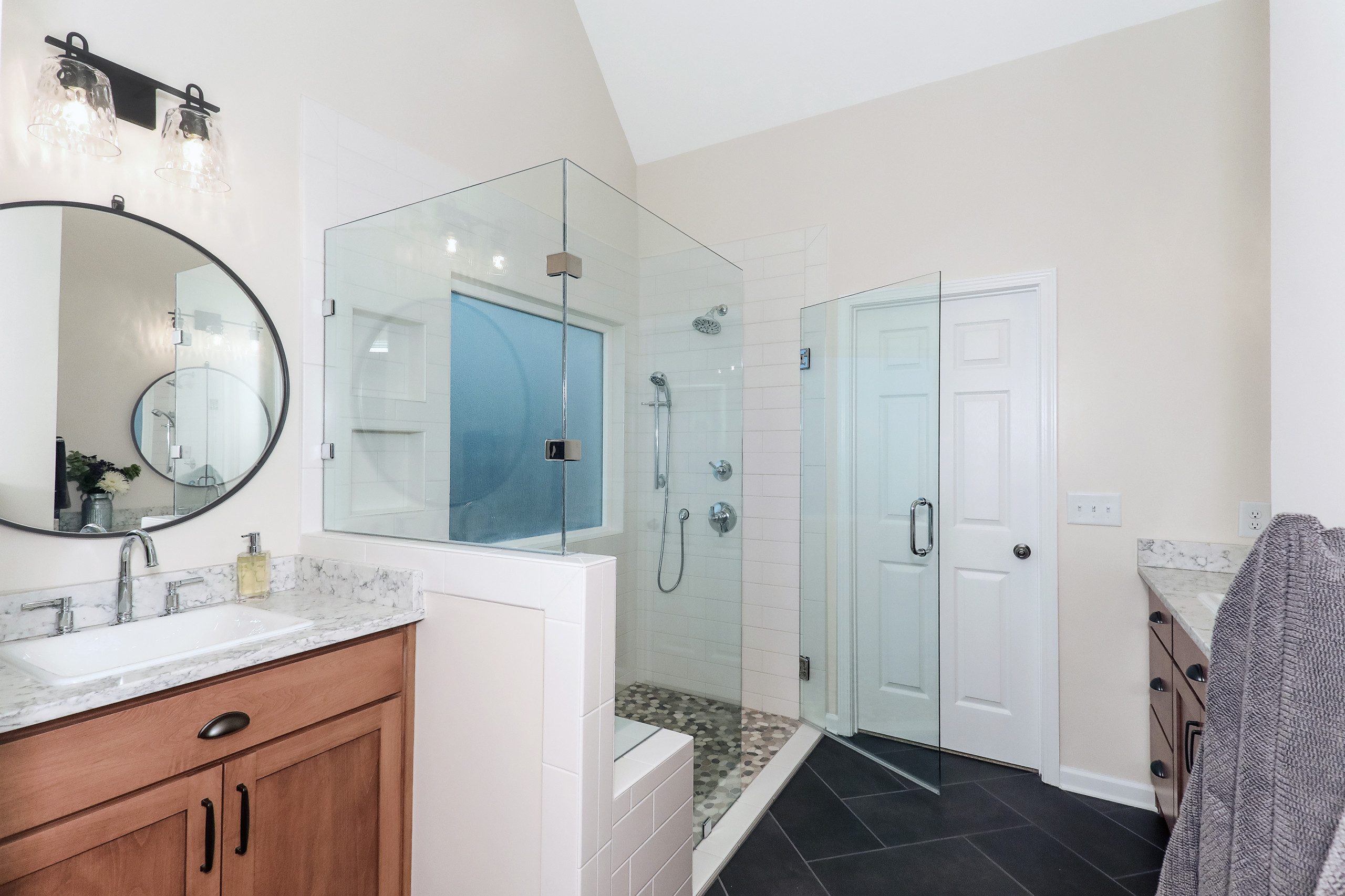 Holland View Master Bathroom