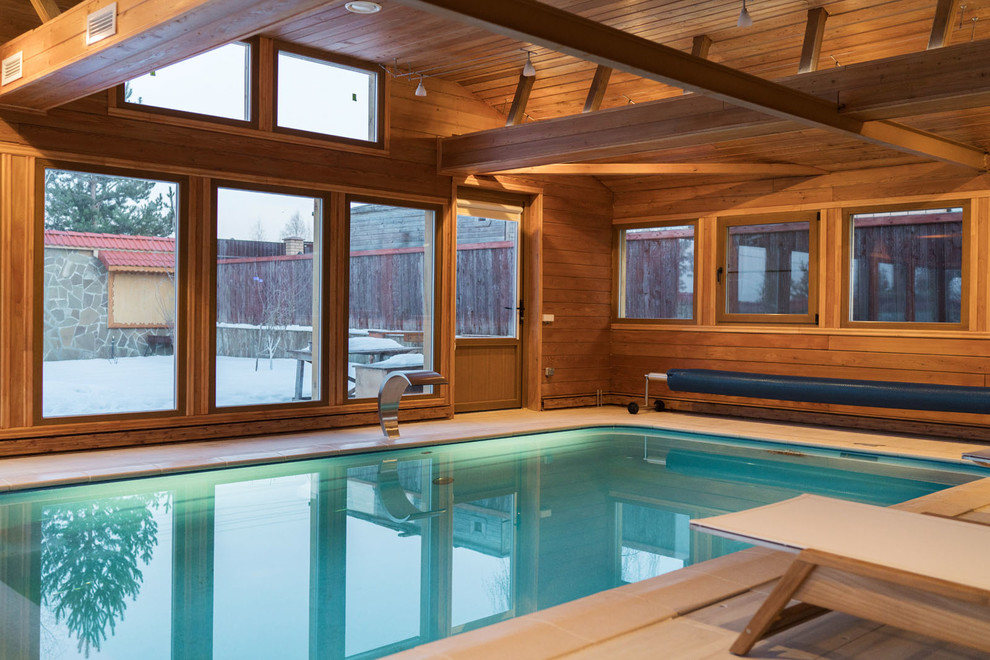 Плинтусная система Perimeter в доме с бассейном