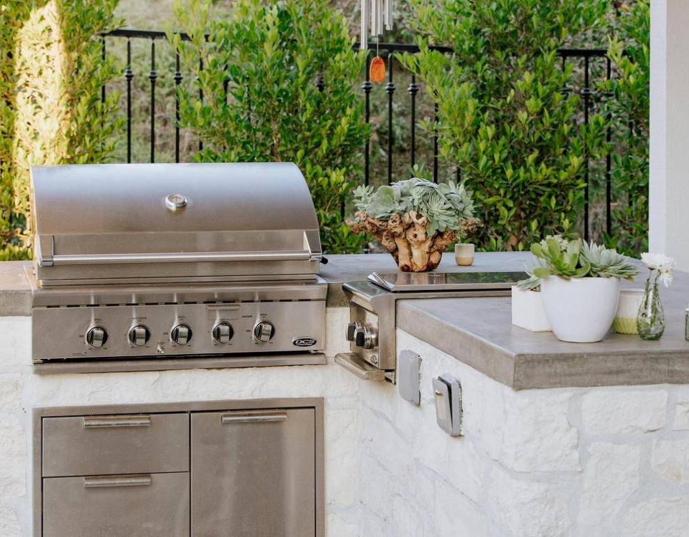 L Shaped Outdoor Kitchen