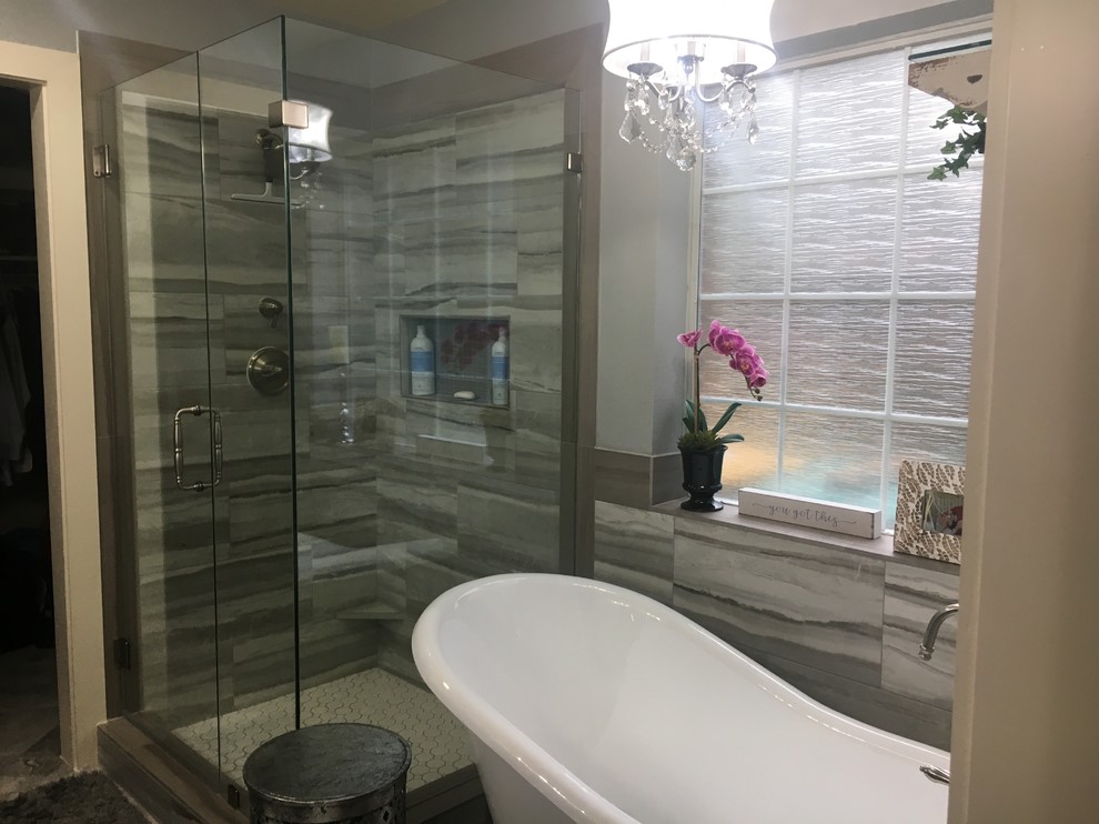 Transitional bathroom photo in Houston