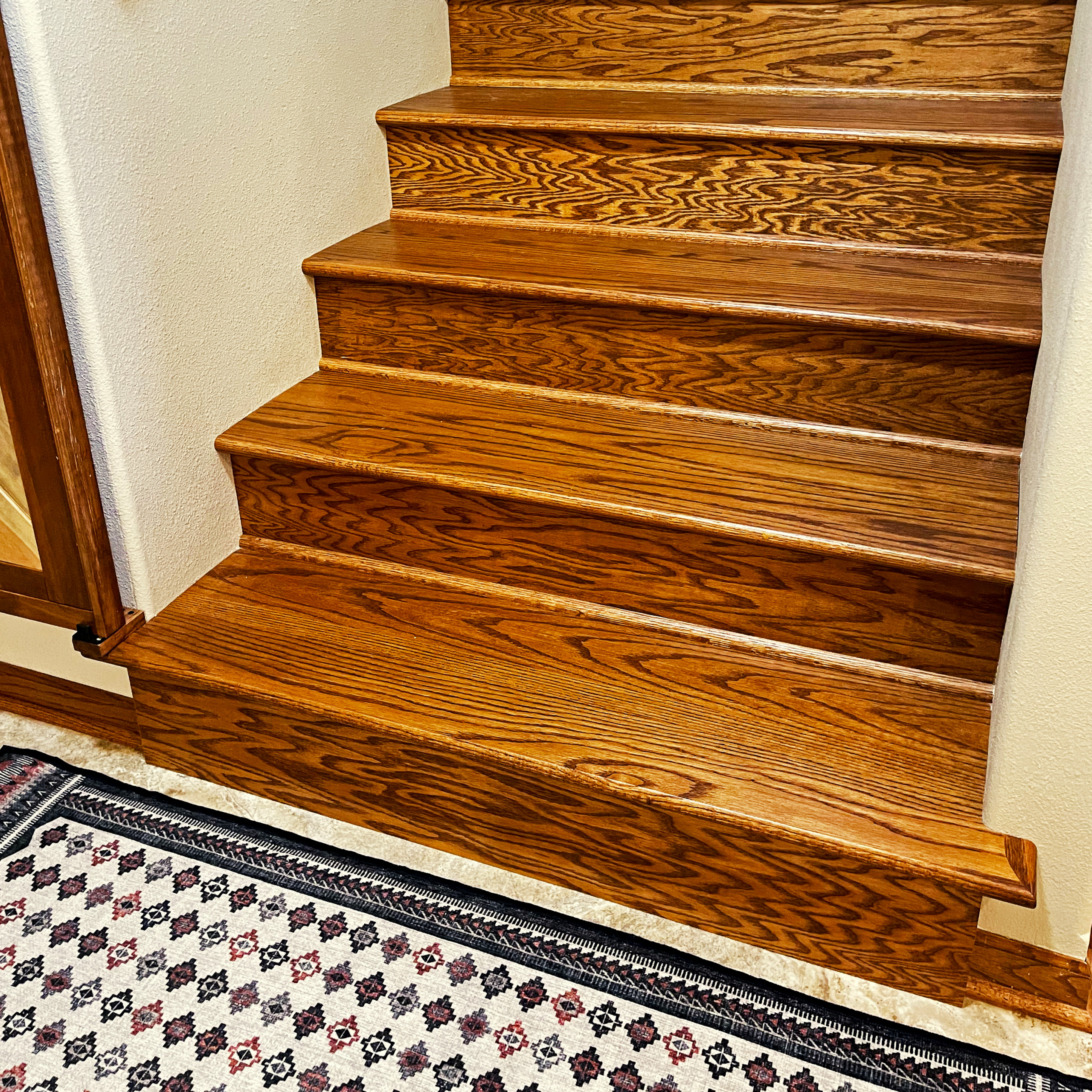 Red oak 2024 stair treads