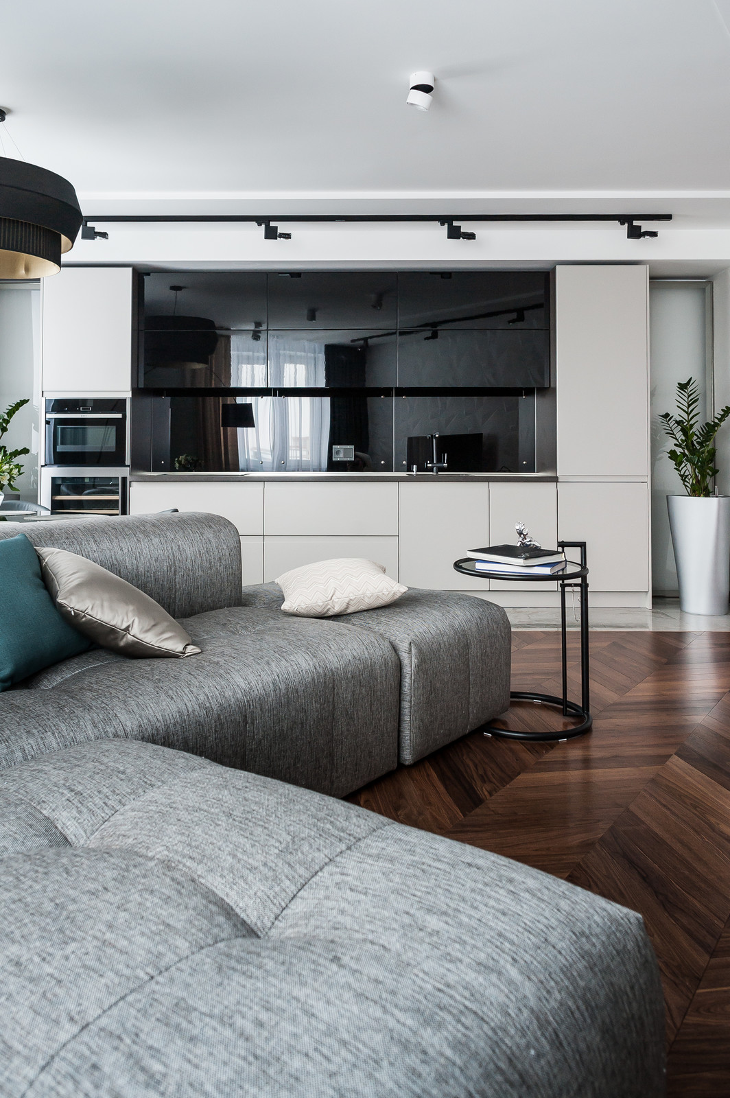 Контемпорари для холостяка