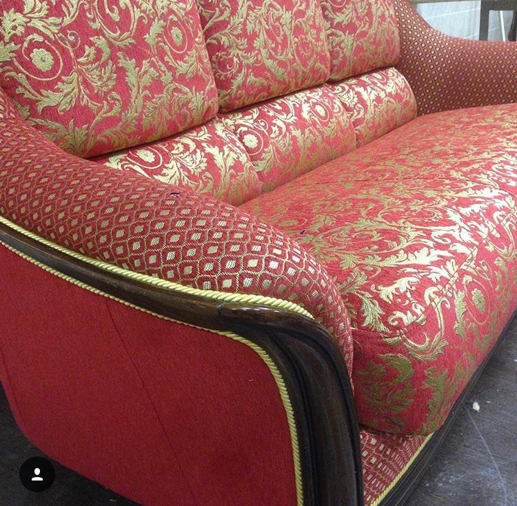 Перетяжка мебели