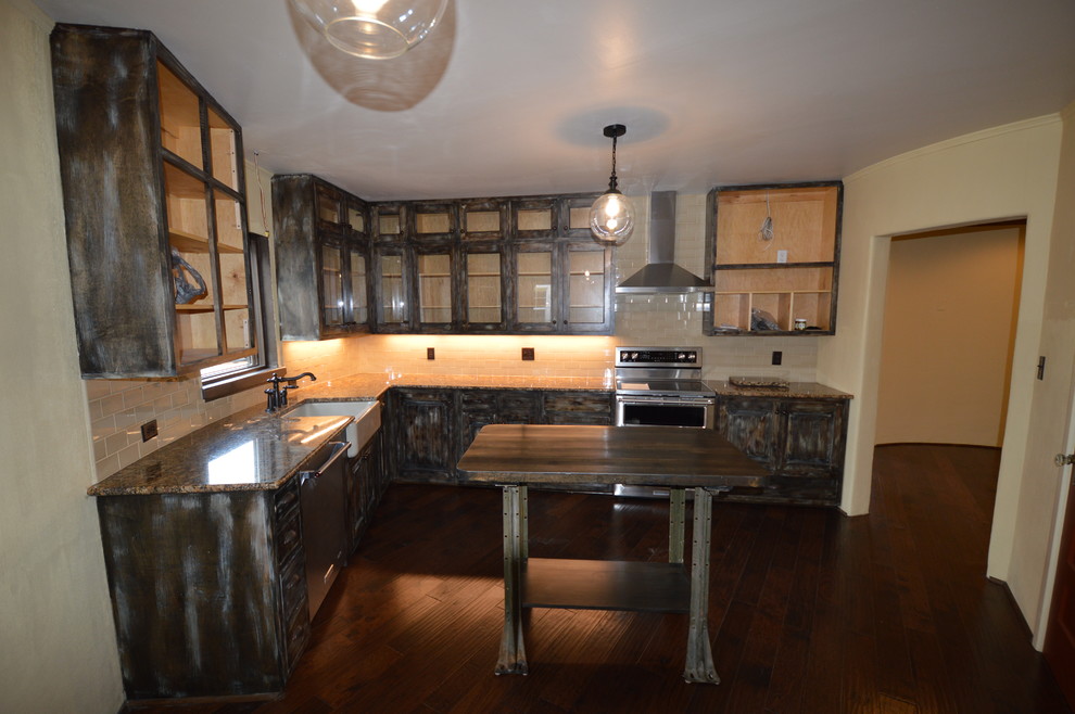 Mountain style kitchen photo in Austin