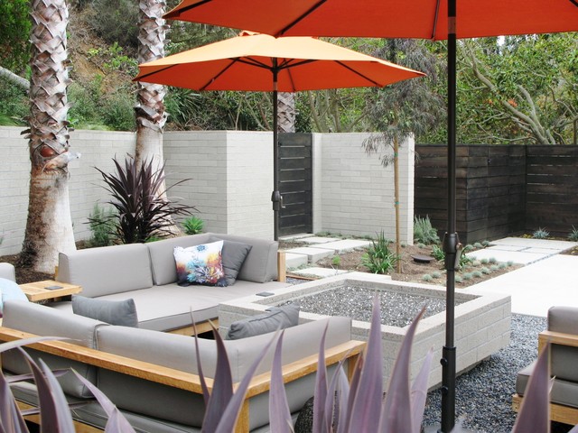 Del Mar Modern modern-patio
