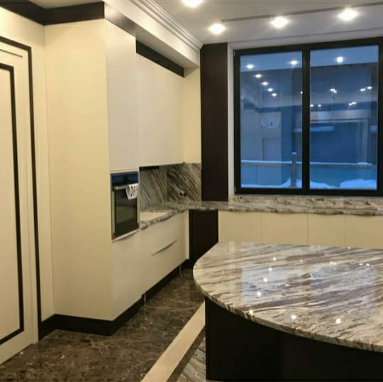 Современная кухня с островом