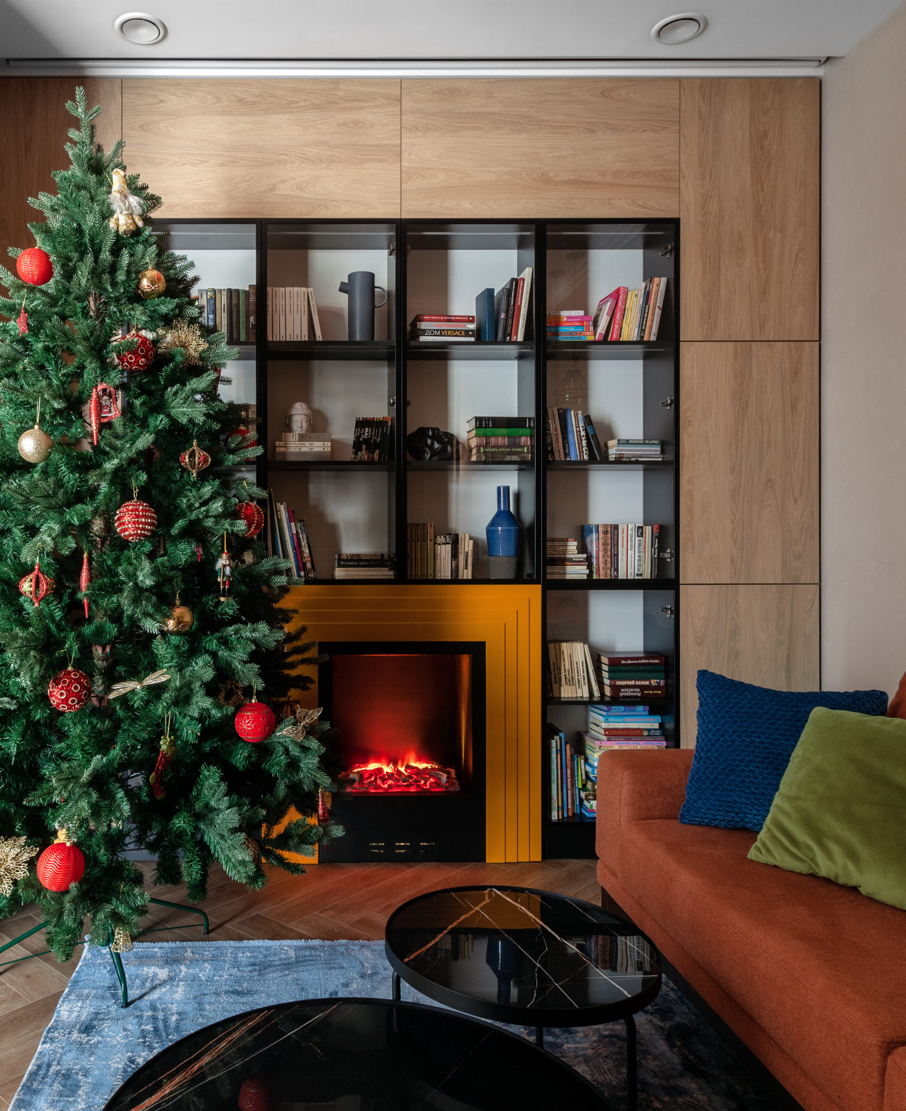 Винтаж в ярком интерьере 4-х комнатной квартиры