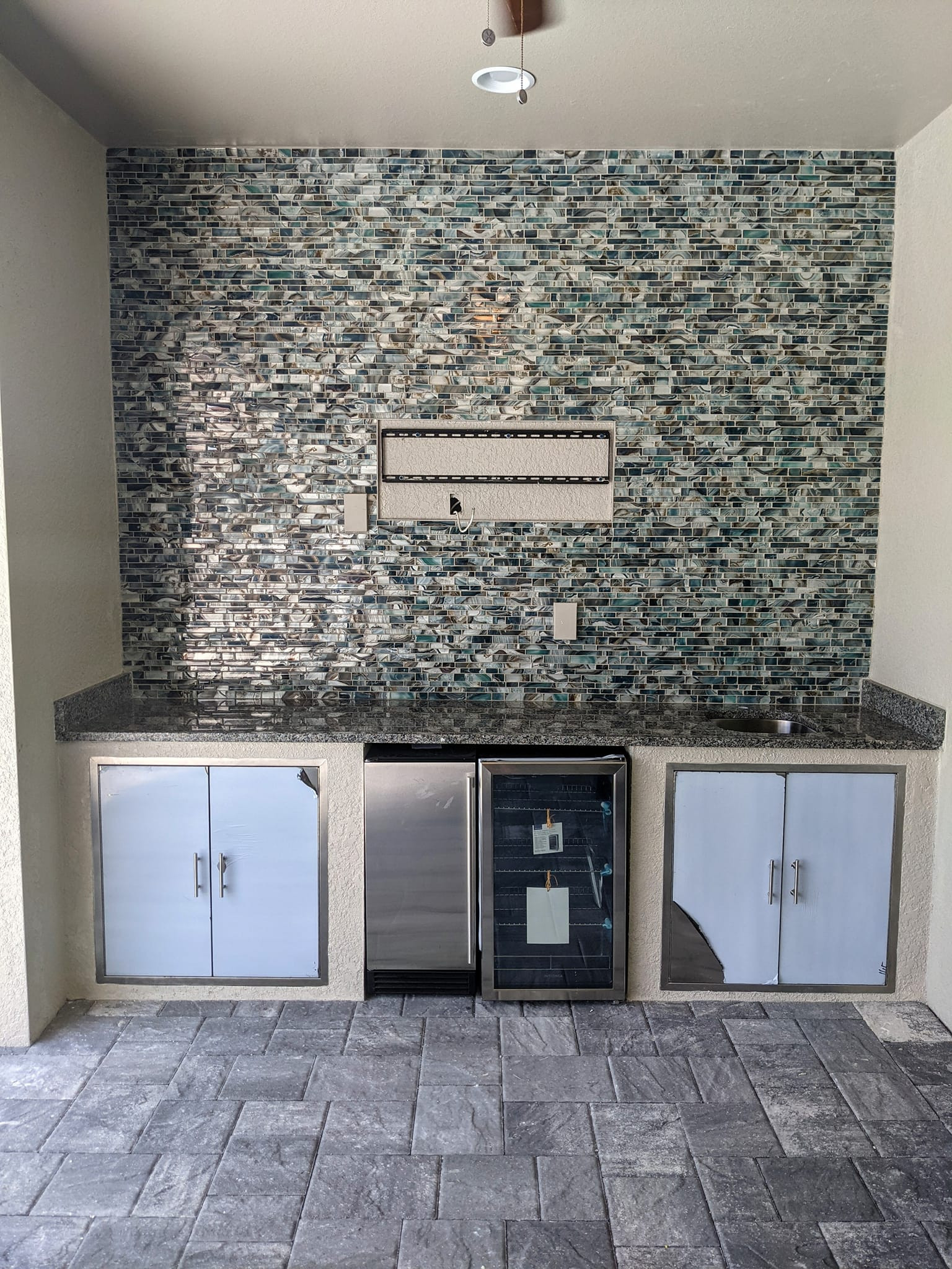 Outdoor Kitchen