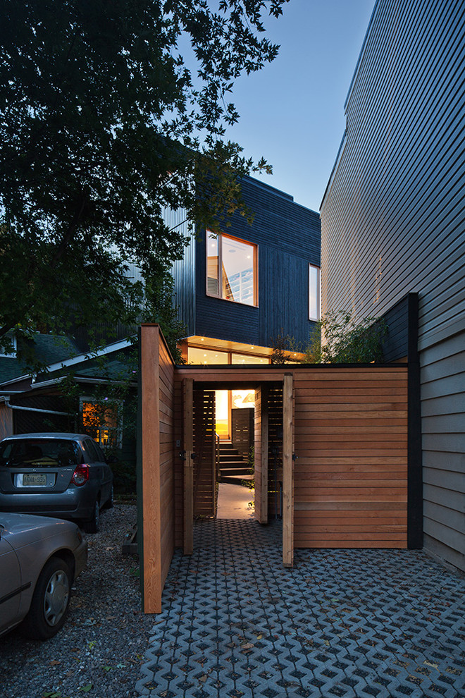 Inspiration for a small modern home in Toronto.