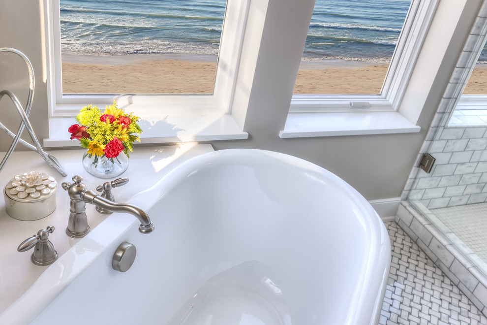 This is an example of a beach style bathroom in Grand Rapids.