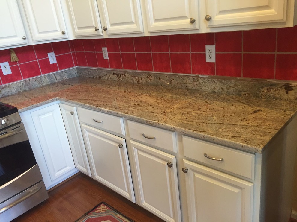 Example of a mountain style home design design in DC Metro
