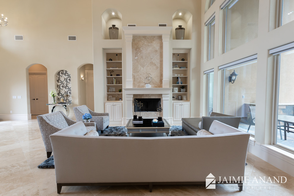 Home design - transitional home design idea in Austin
