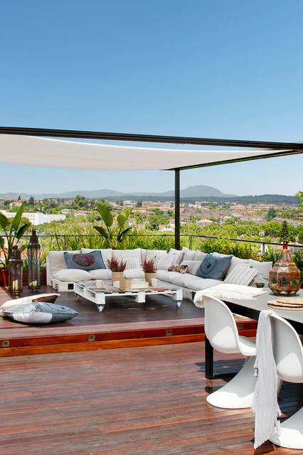 Reforma de &aacute;tico con terraza en Sant Cugat del Vall&egrave;s contemporary-deck