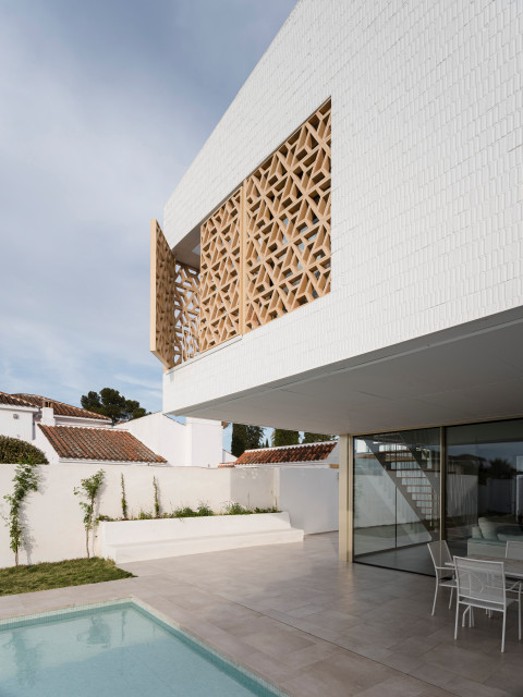 Casa Daoiz contemporary-veranda