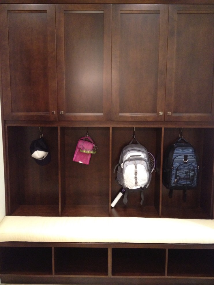 Transitional entryway photo in Miami