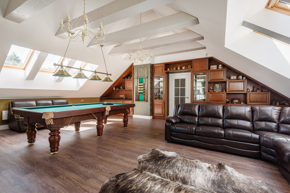 Дом под соснами