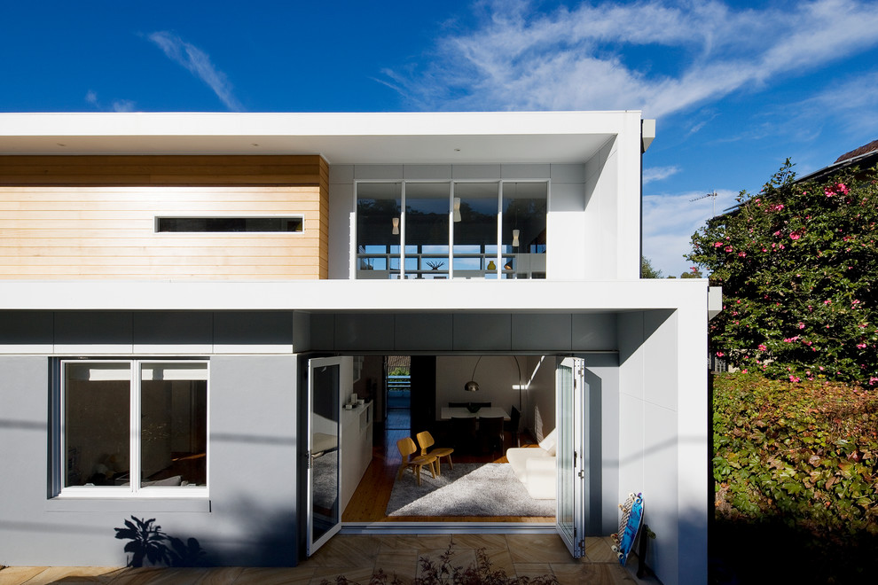 Inspiration for a contemporary home design remodel in Sydney