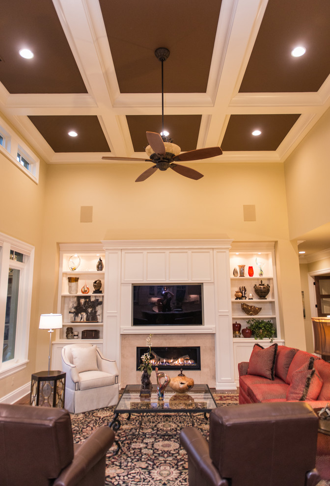 Home design - transitional home design idea in Wilmington