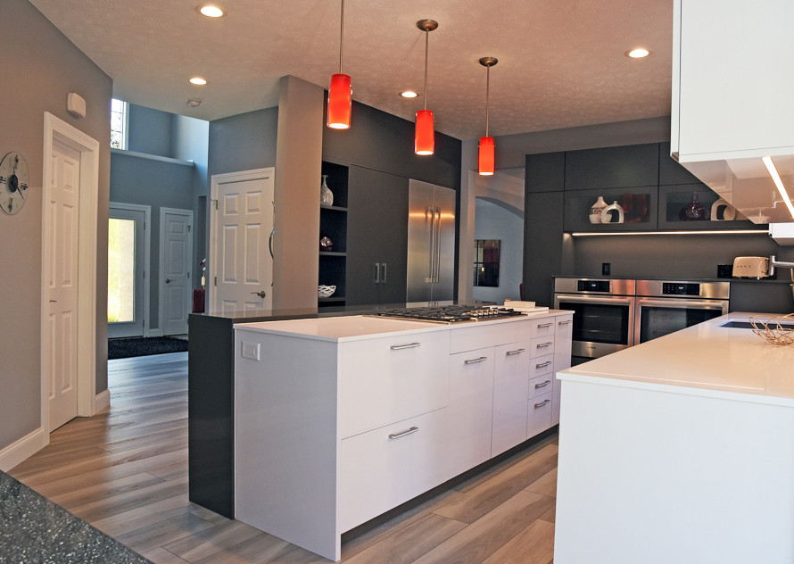 Design ideas for a contemporary kitchen in Cleveland.