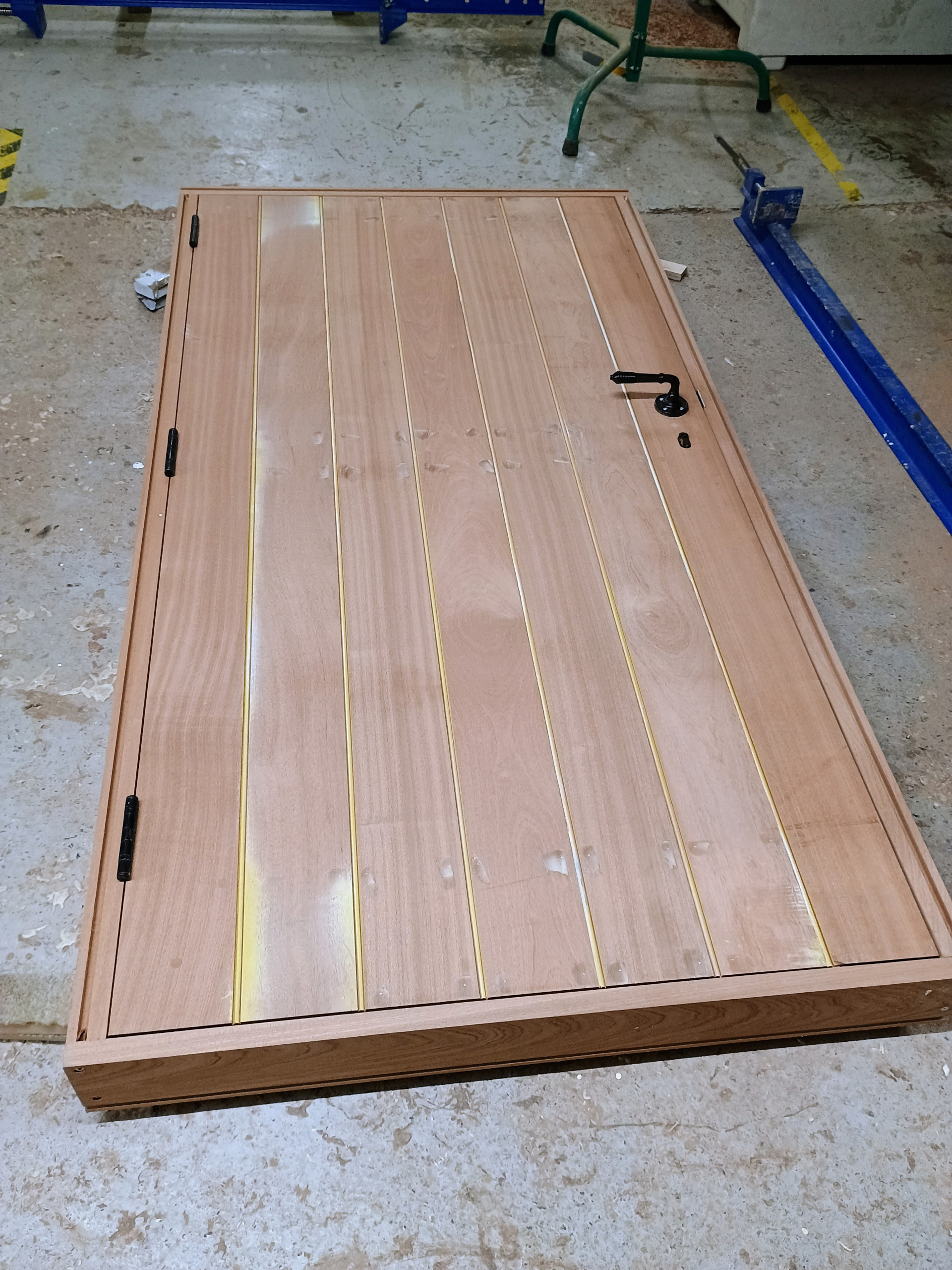 External slatted doors