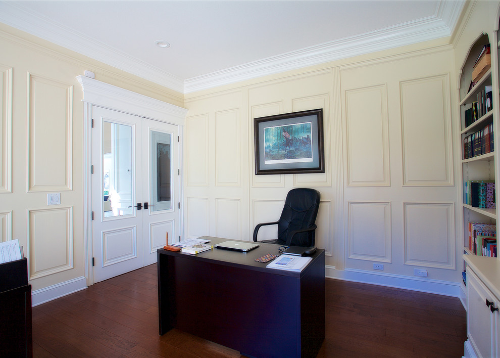 This is an example of a home office in San Francisco.
