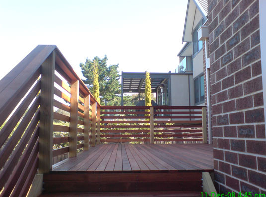 Gallery contemporary-deck