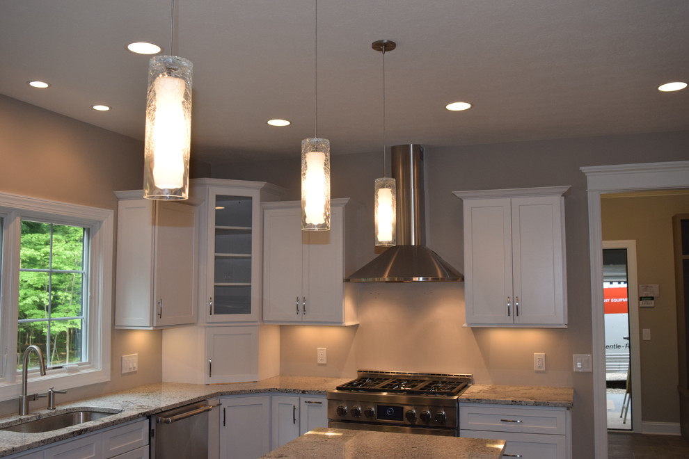 Transitional kitchen photo in Cleveland