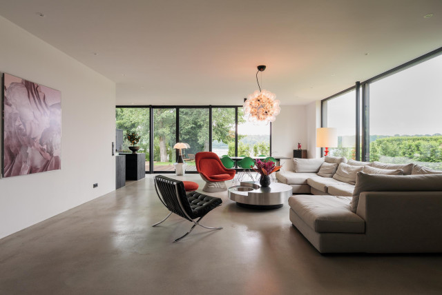 Haus am See contemporain-salon