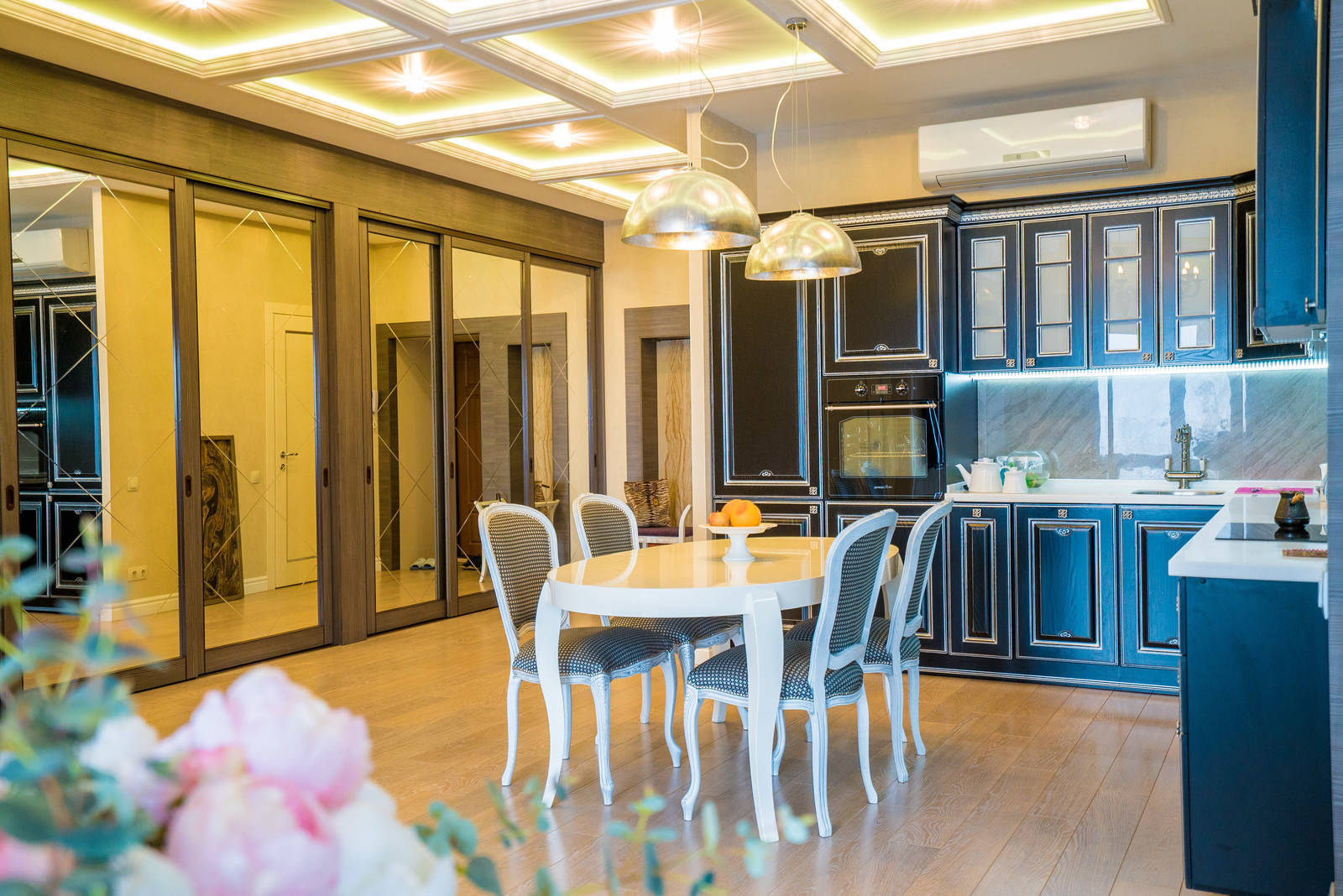 АПАРТАМЕНТЫ "Современная классика"