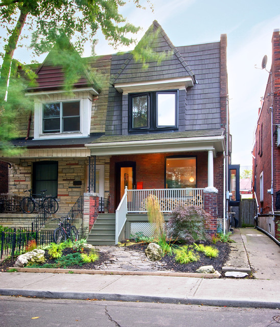TrinityBellwoods Townhouse Eclectic Exterior Toronto by Andrew