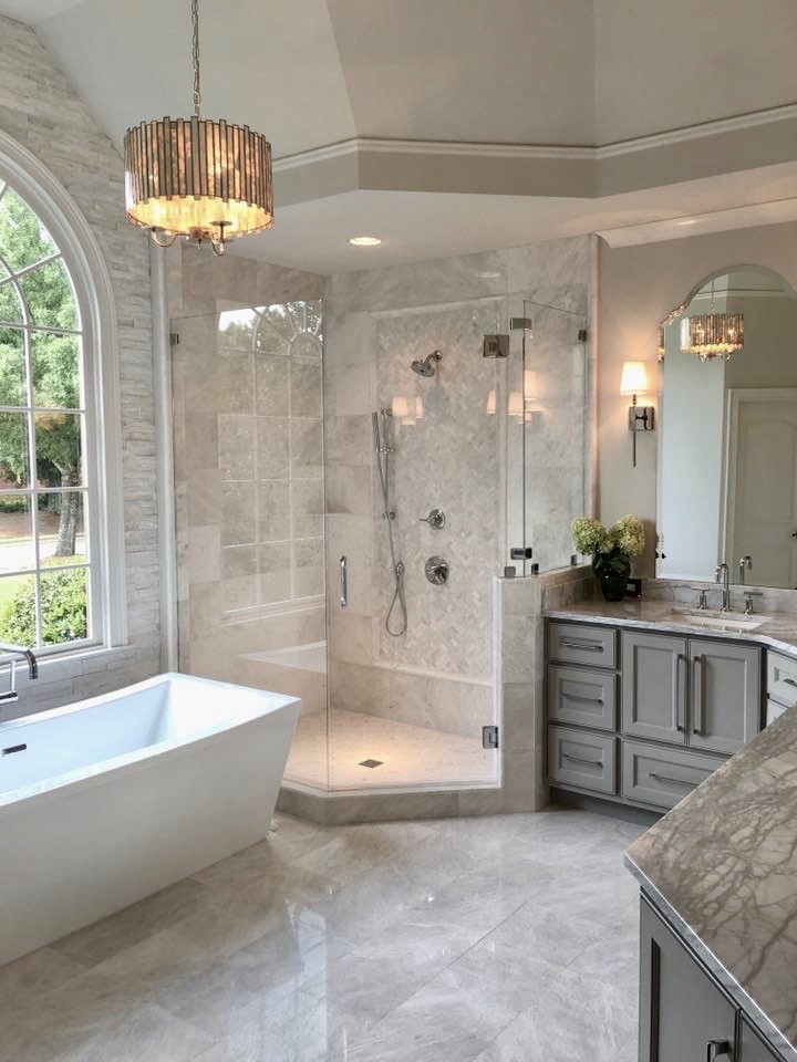 Lukino's Master bathroom