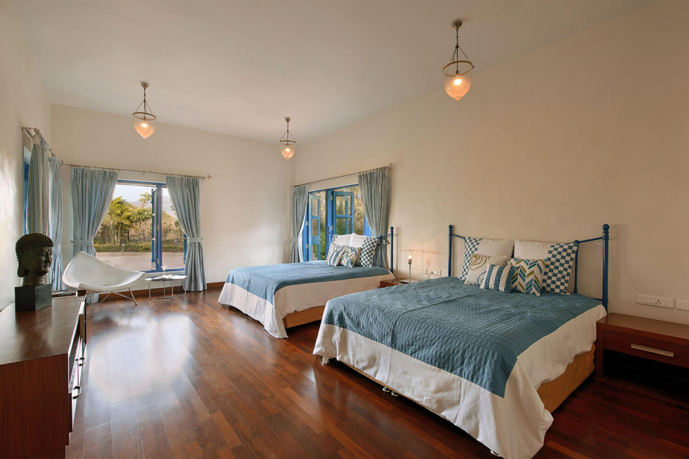 Mediterranean bedroom in Pune.