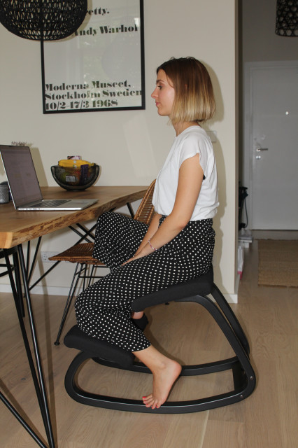 Scandinavian discount kneeling chair