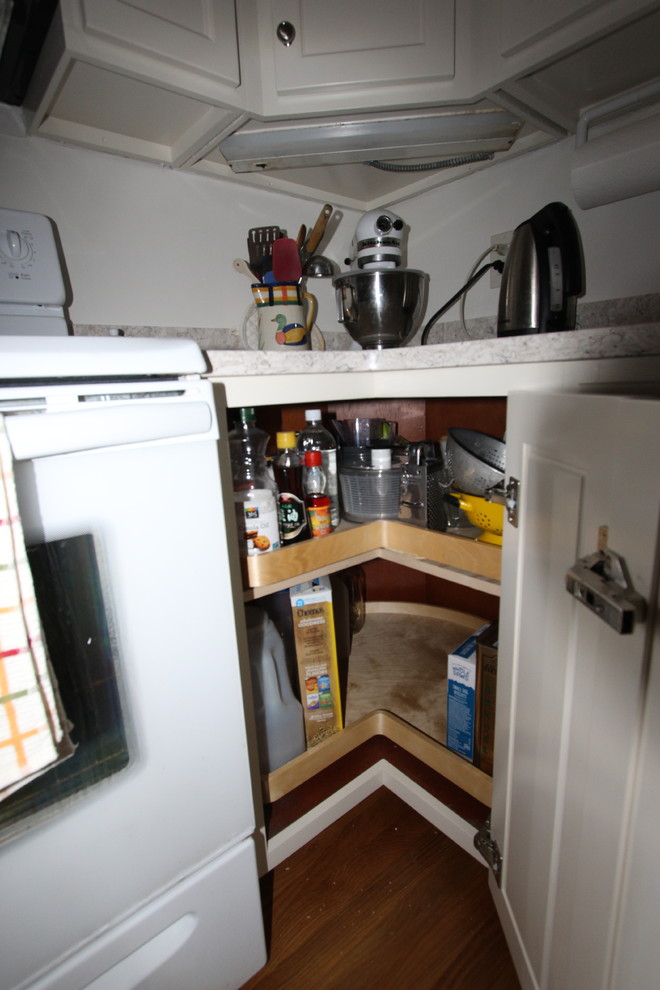 Cherry to White Cabinet Makeover