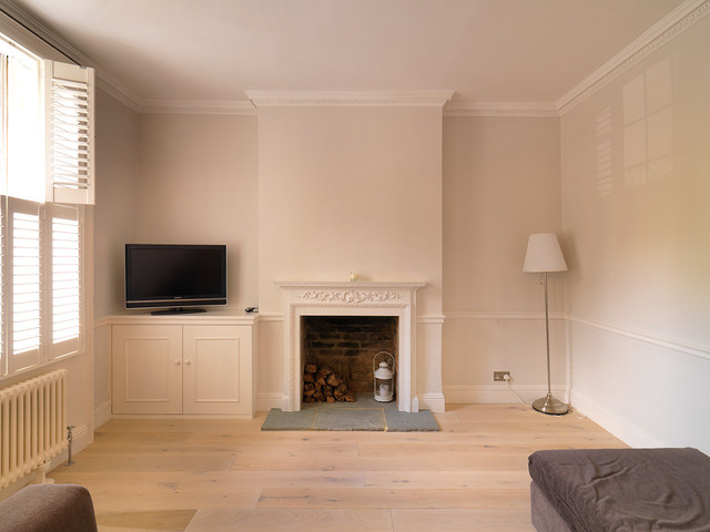 White Semi-solid Rustic Oak scandinavian-living-room