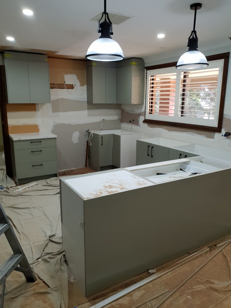 SEE YOU LATER " 70'S " FULL HOUSE RENOVATION