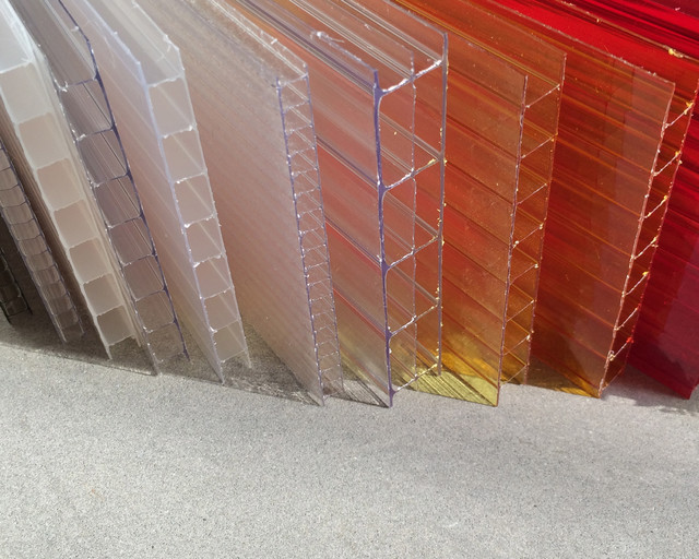 Puede sustituir el policarbonato al vidrio? Consultalo en Rdiplastics