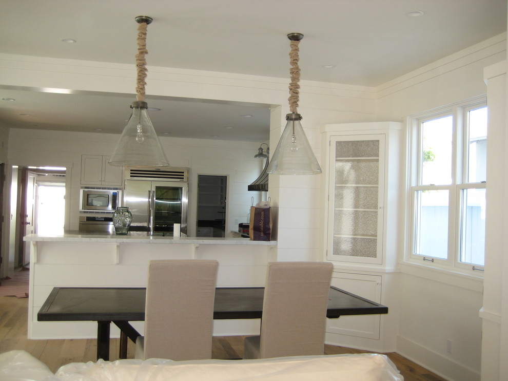 Inspiration for a transitional home design remodel in Orange County