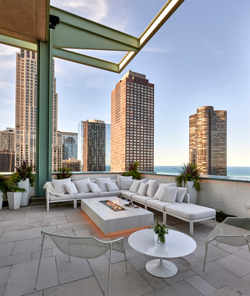 Modern balcony in Chicago.