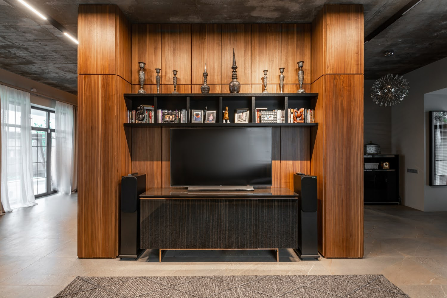 3в1 (кухня, гостиная, прихожая) в загородном доме