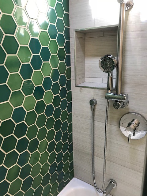 El Cerrito Hills Mid Century Modern Guest Bathroom