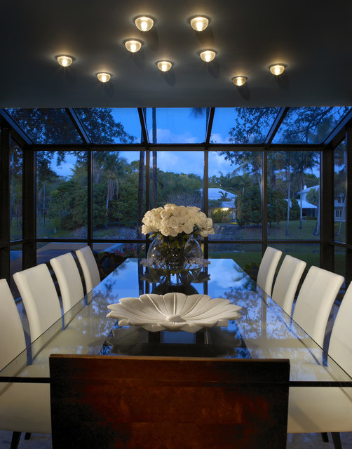 SNAPPER CREEK contemporaneo-comedor