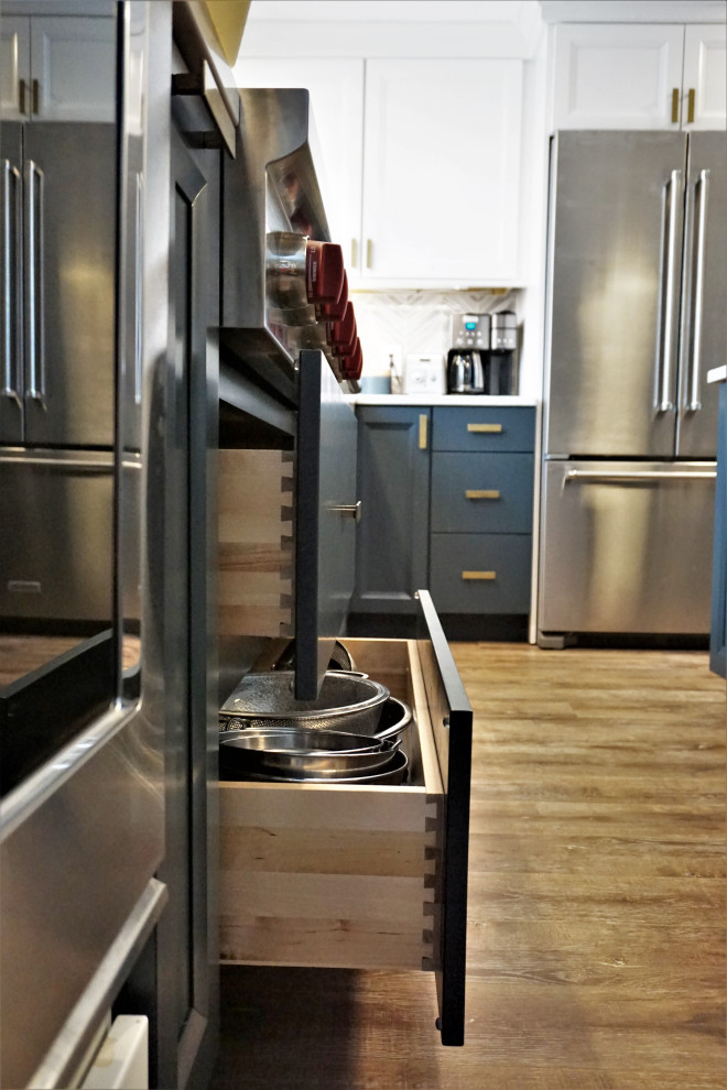 Inspiration for a transitional home design remodel in New York