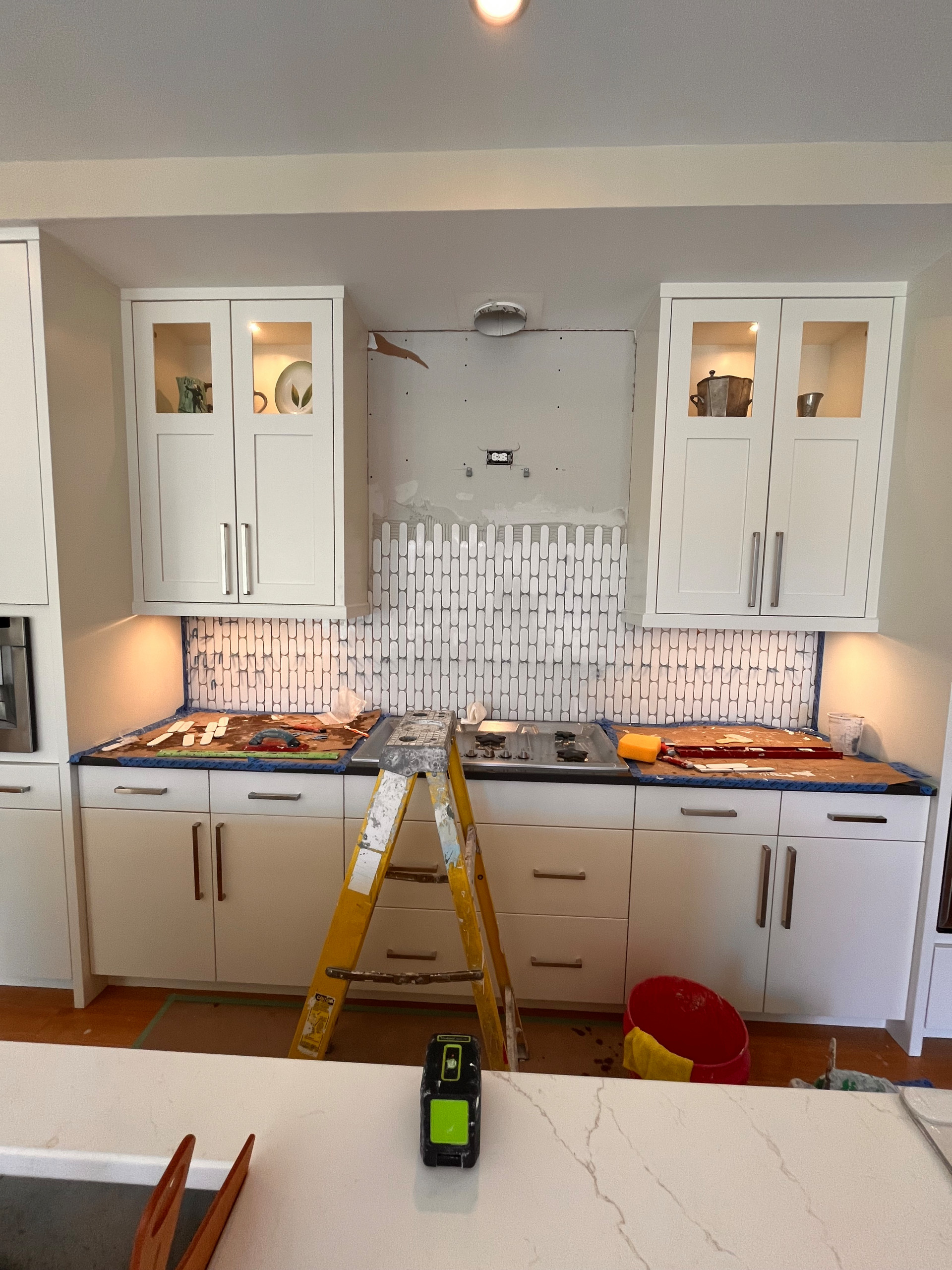 Kitchen backsplash