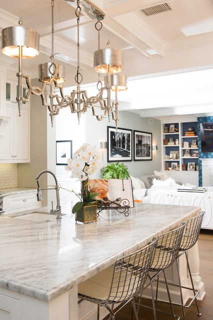 Los Angeles Colorful Cape Cod contemporaneo