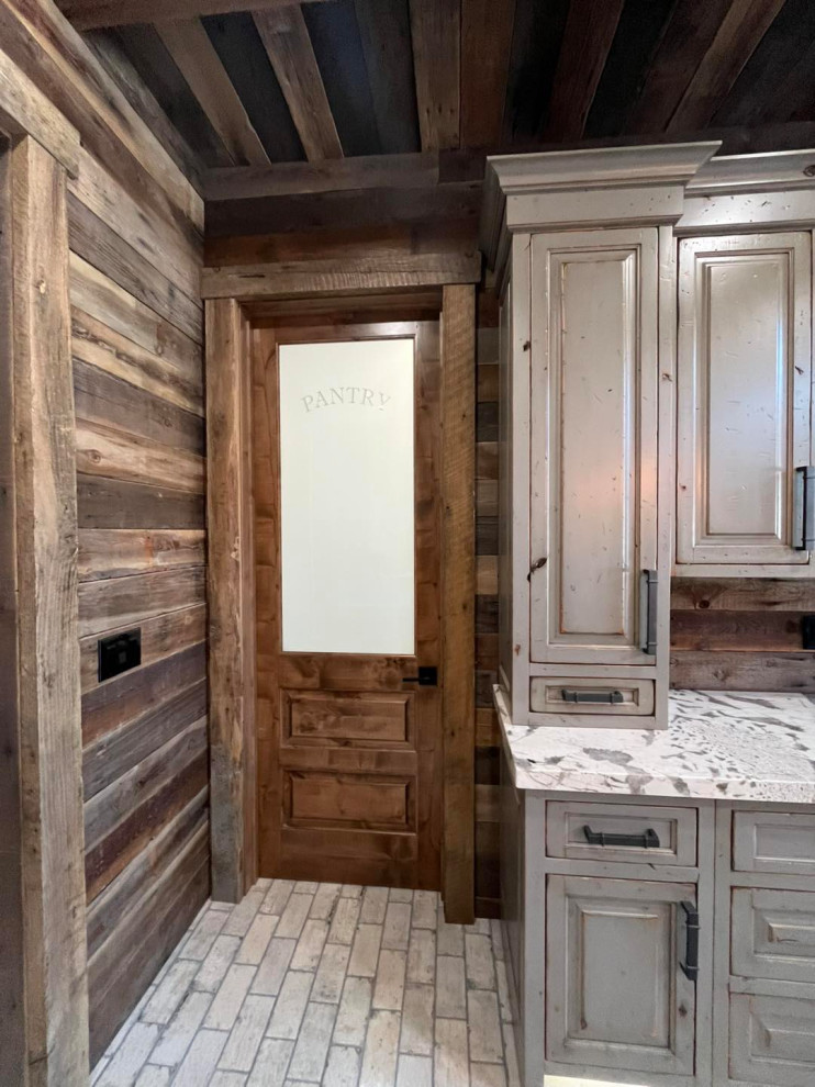Inspiration for a rustic kitchen remodel in Chicago