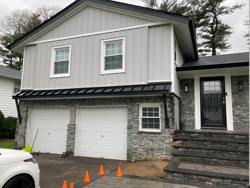 Modern Farmhouse - Manhasset