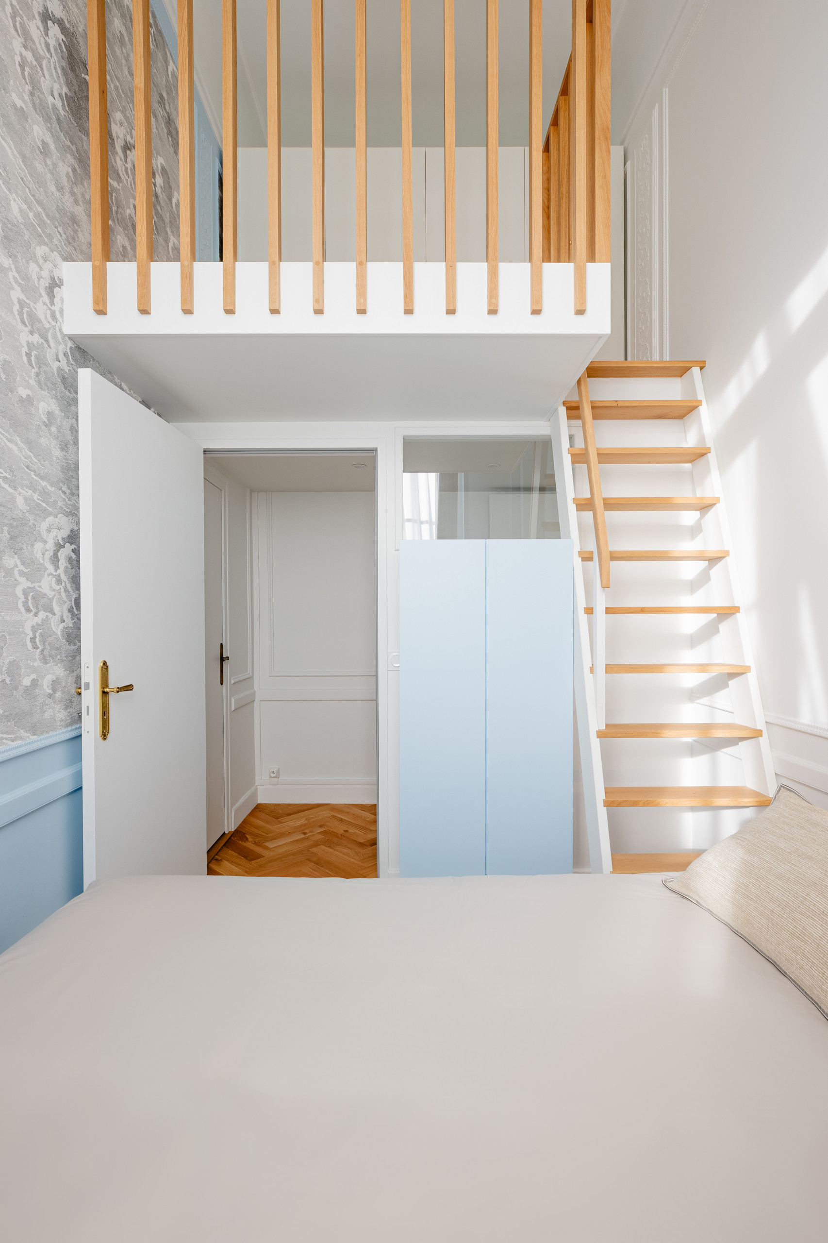 Маленькая спальня: дизайн, стили интерьера, декор и мебель, реальные фото маленьких спален